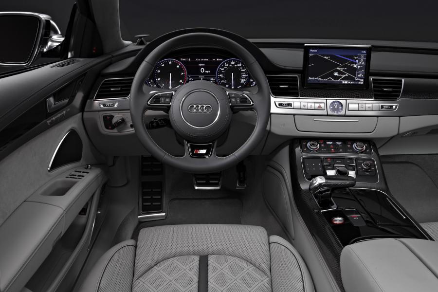 Торпедо Audi S8 (D4) 2012 года  (NA) (фото 10 из 53)